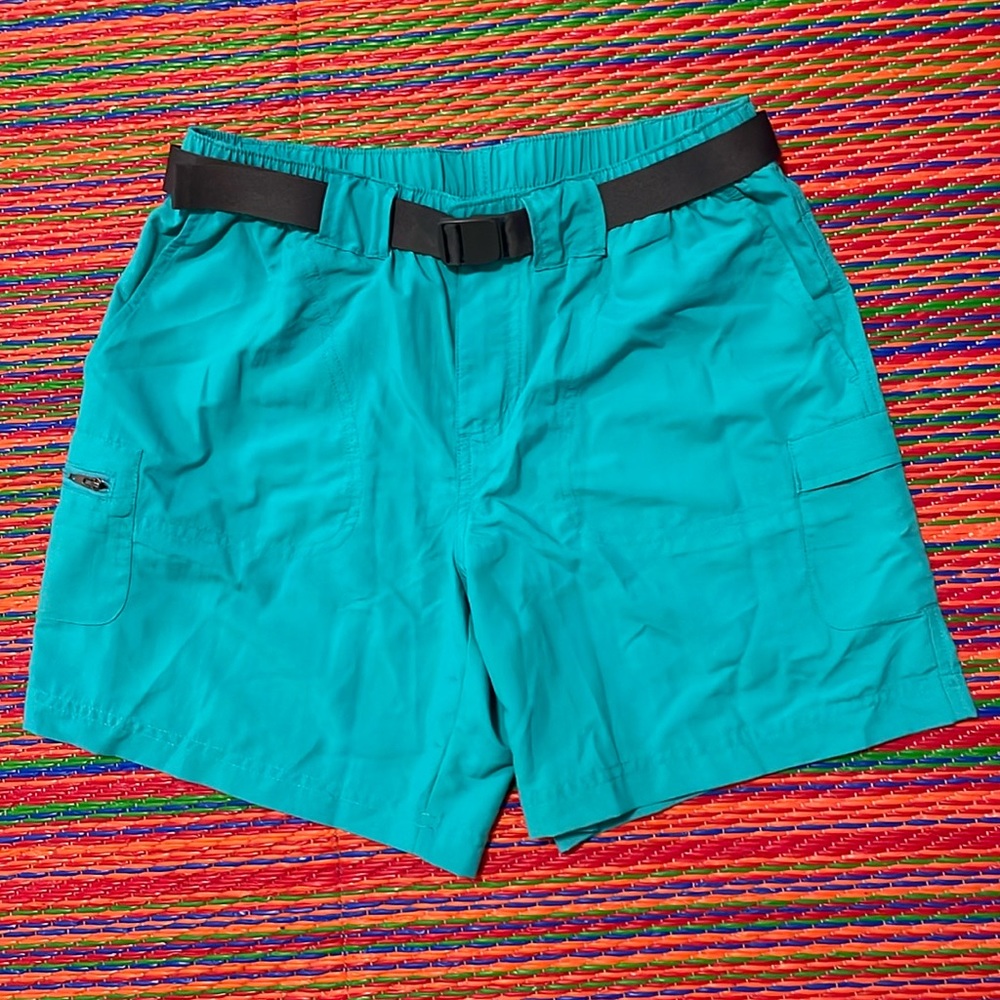 Columbia Shorts with belt